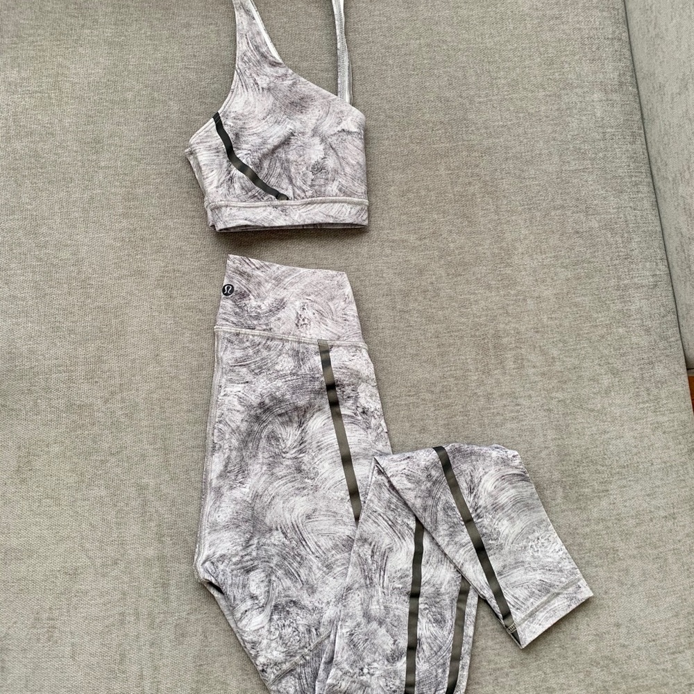 Lululemon Tights AND Sports Bra Set